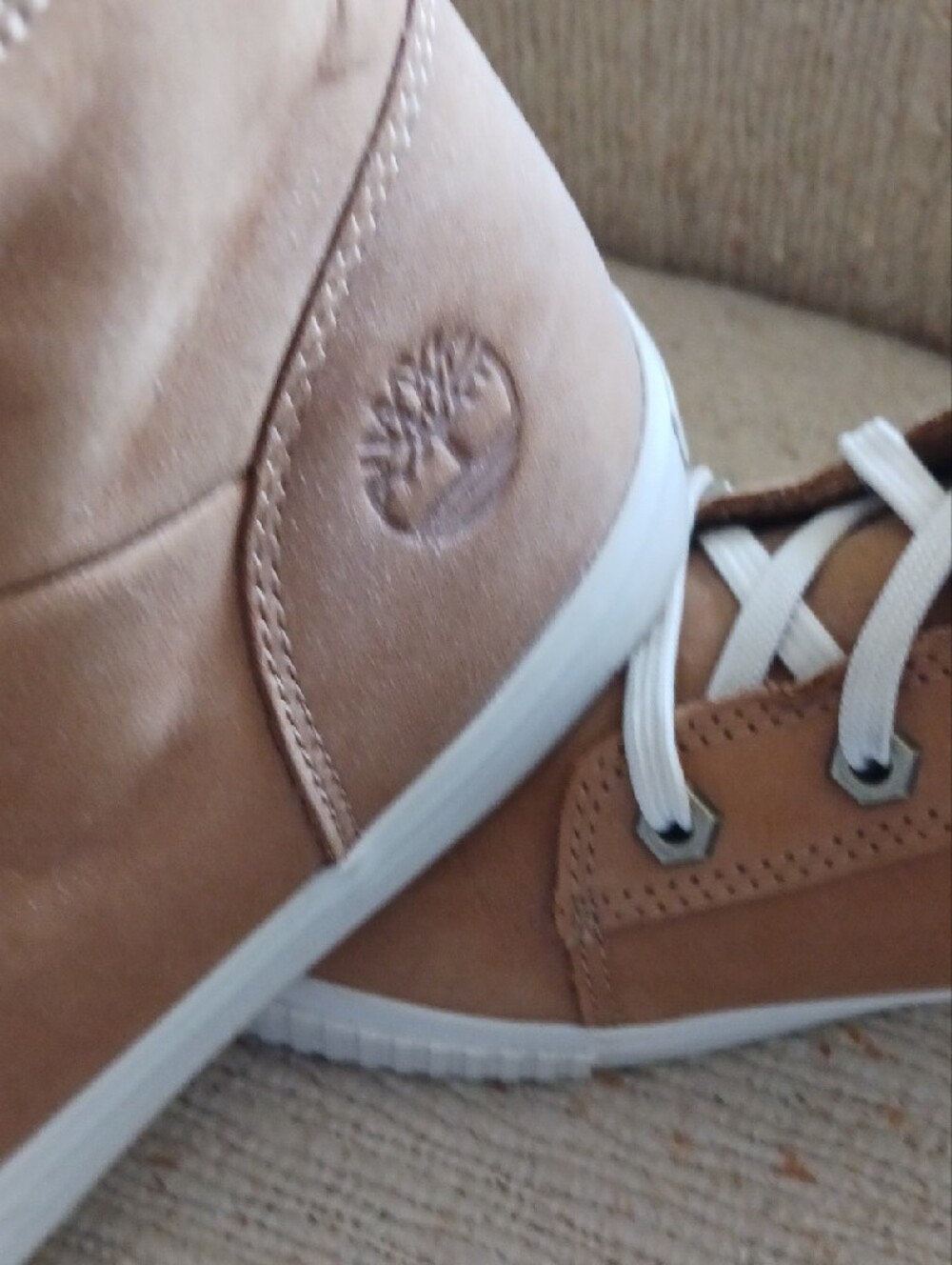 Timberland Women's Tan High-Top Leather Boots - Picture 2 of 6